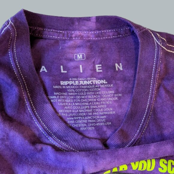 2 for $20 Alien “In Space No One Can Hear You Scream” Ripple Junction — Med - Picture 4 of 4